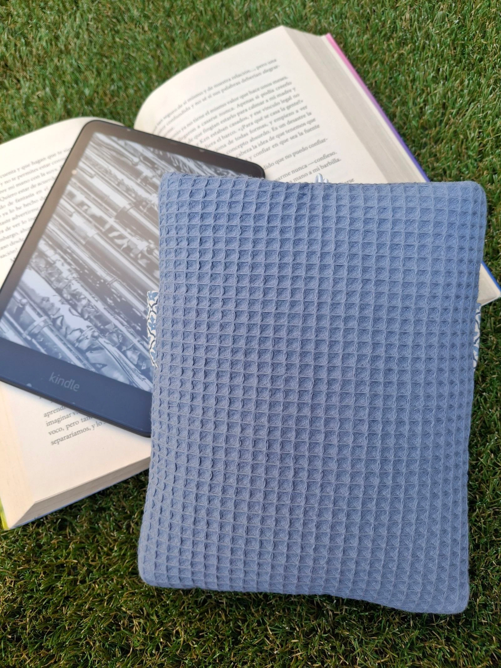 Célula para kindle acolchoada feita à mão – photo 5